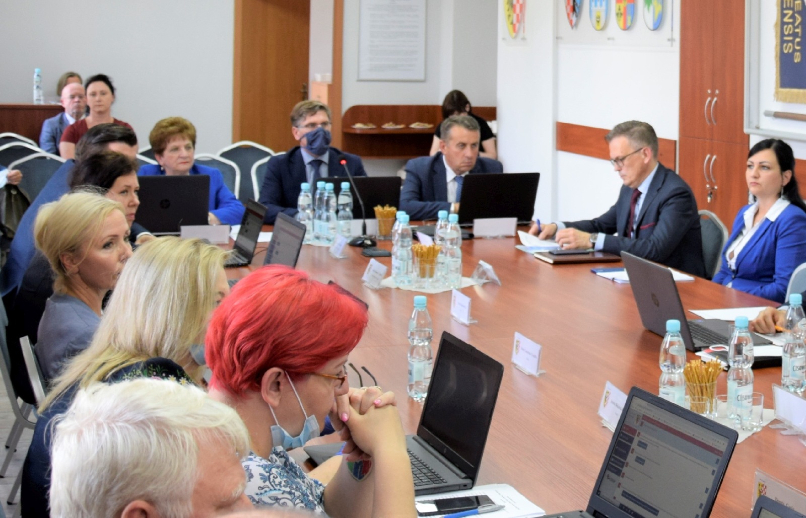 Radni powiatu obradowali z zachowaniem zasad ostrożności