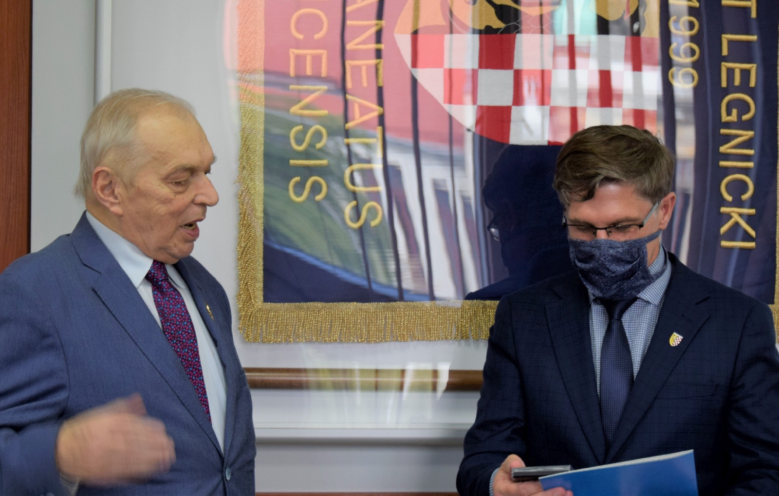 Radni powiatu obradowali z zachowaniem zasad ostrożności