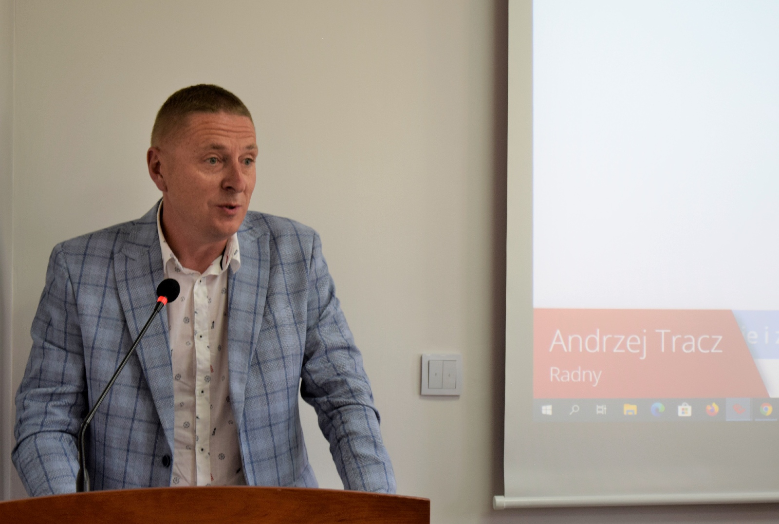 Radni powiatu obradowali z zachowaniem zasad ostrożności