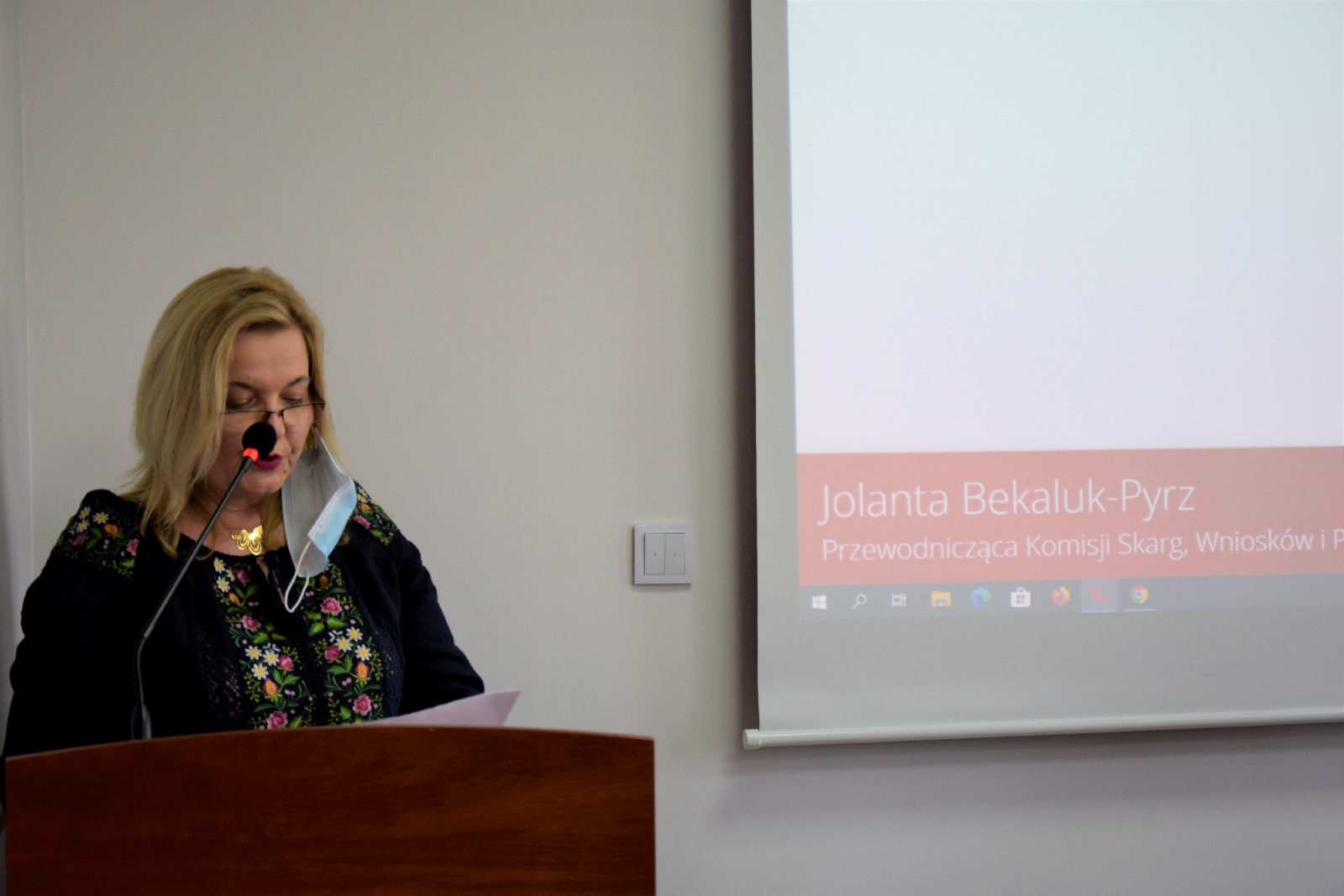 Radni powiatu obradowali z zachowaniem zasad ostrożności