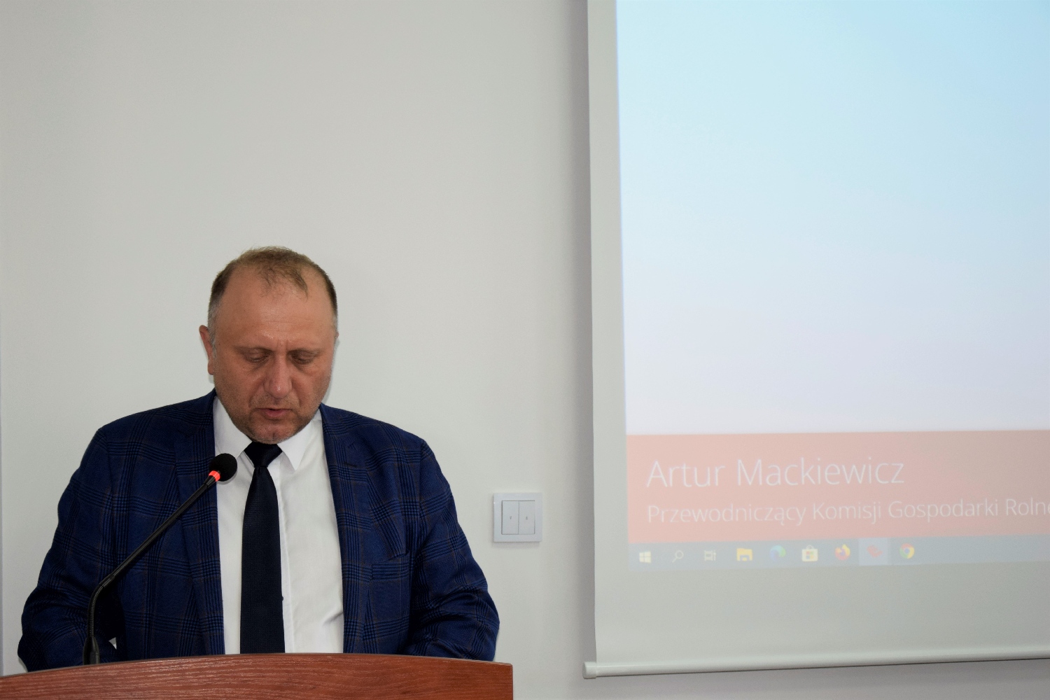 Radni powiatu obradowali z zachowaniem zasad ostrożności