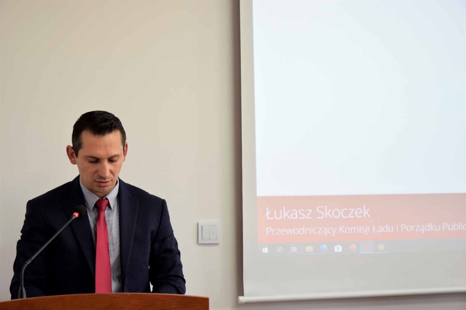Radni powiatu obradowali z zachowaniem zasad ostrożności