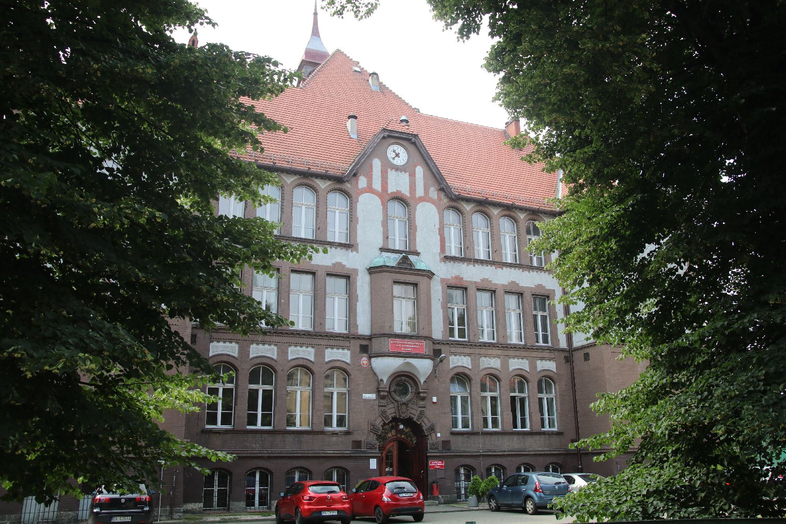 Rozdanie świadectw w V i II liceum ogólnokształcącym