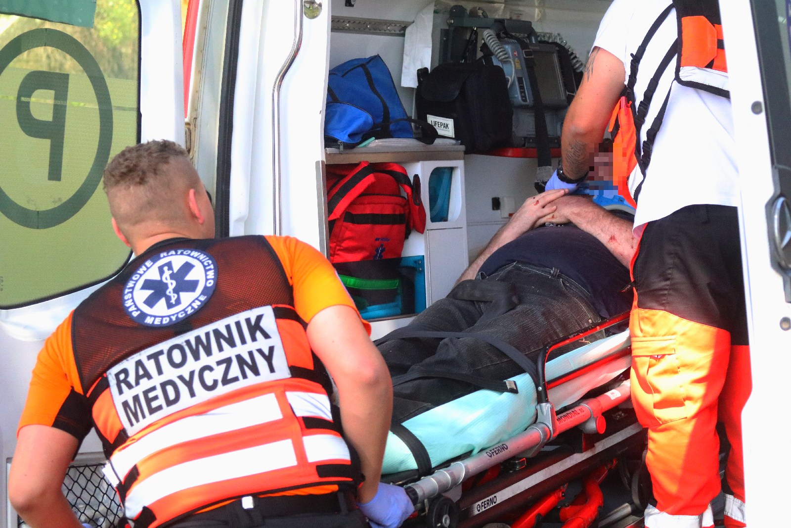 Wypadek na trasie Ulesie - Jezierzany