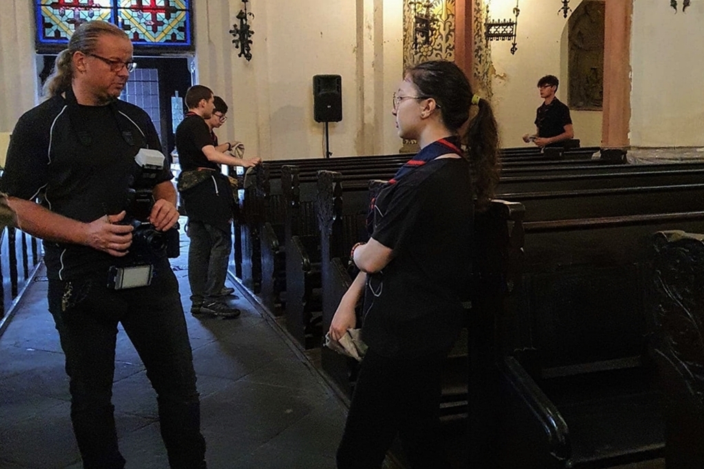 Legniccy harcerze sprzątali kościół ewangelicko - augsburski