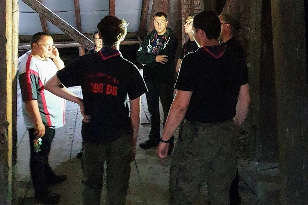 Legniccy harcerze sprzątali kościół ewangelicko - augsburski