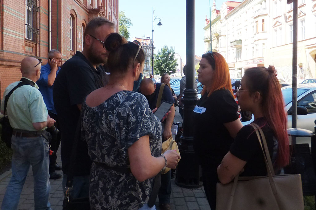 #jedzieszmysl. Wstrząsający apel matek przed legnickim sądem