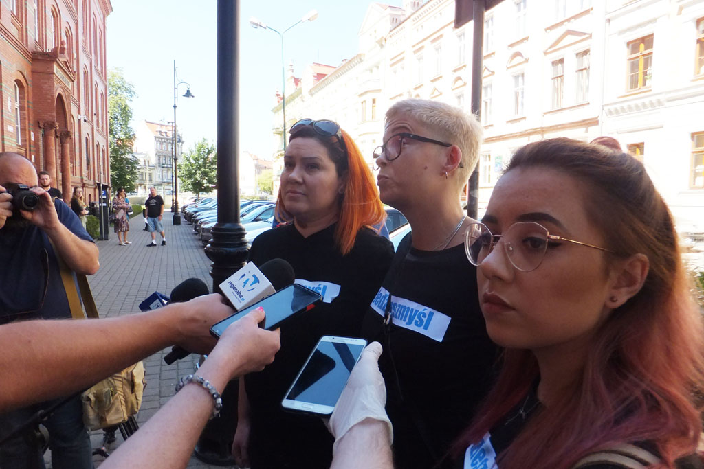 #jedzieszmysl. Wstrząsający apel matek przed legnickim sądem