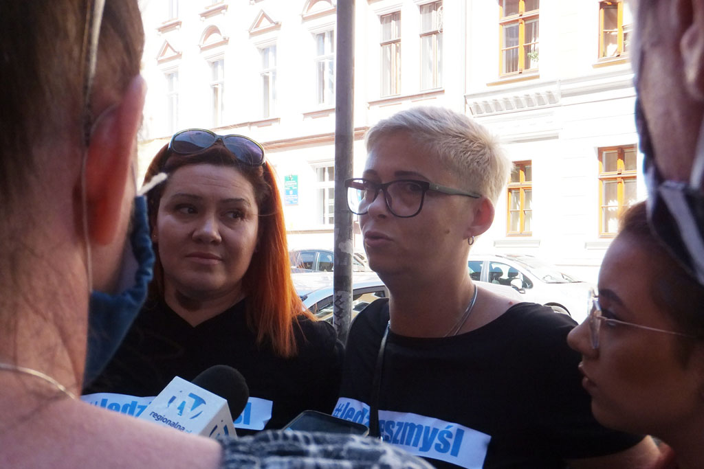 #jedzieszmysl. Wstrząsający apel matek przed legnickim sądem