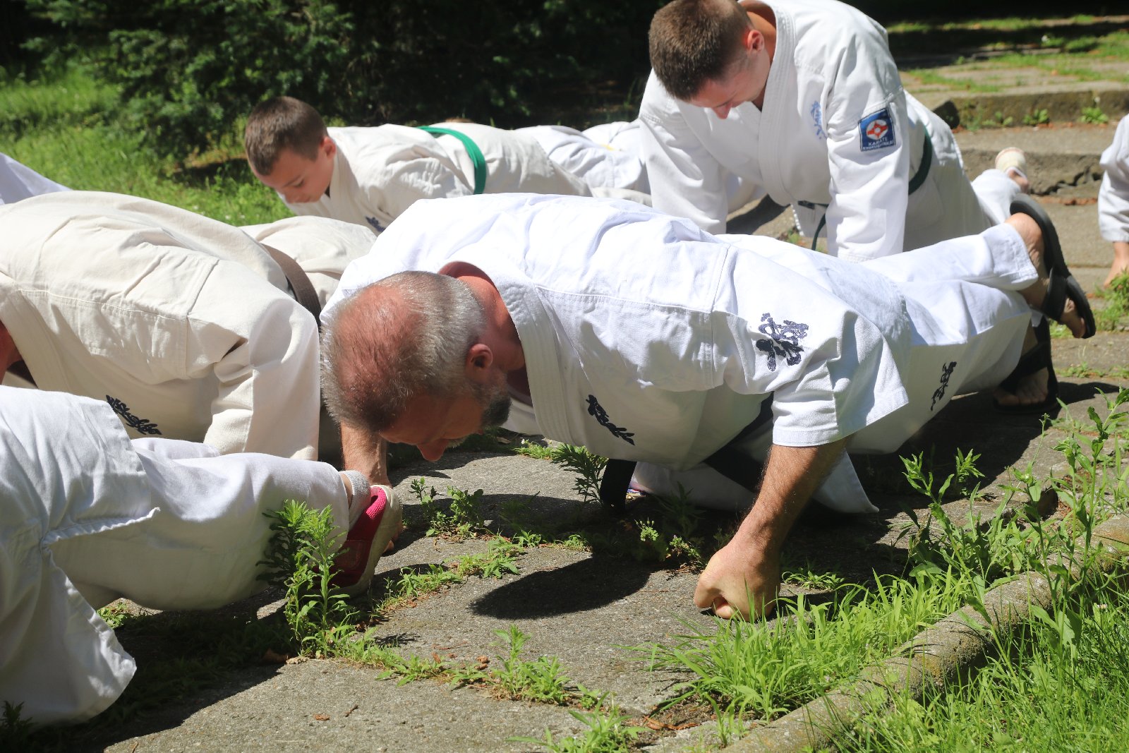 Sensei Ernest pompuje z Legnickim Klubem Karate Kyokushin