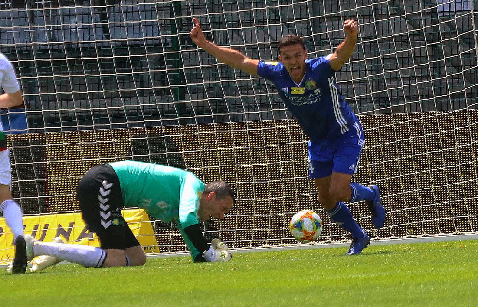 Miedź Legnica zremisowała z GKS-em Tychy 2:2