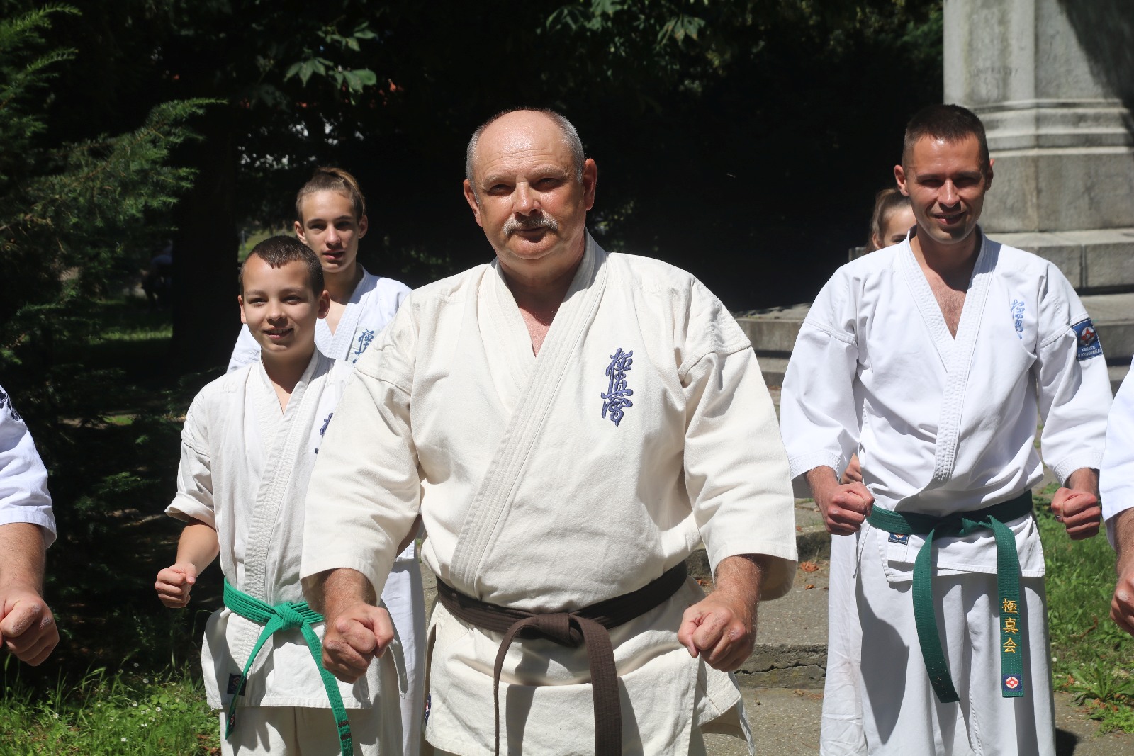 Sensei Ernest pompuje z Legnickim Klubem Karate Kyokushin
