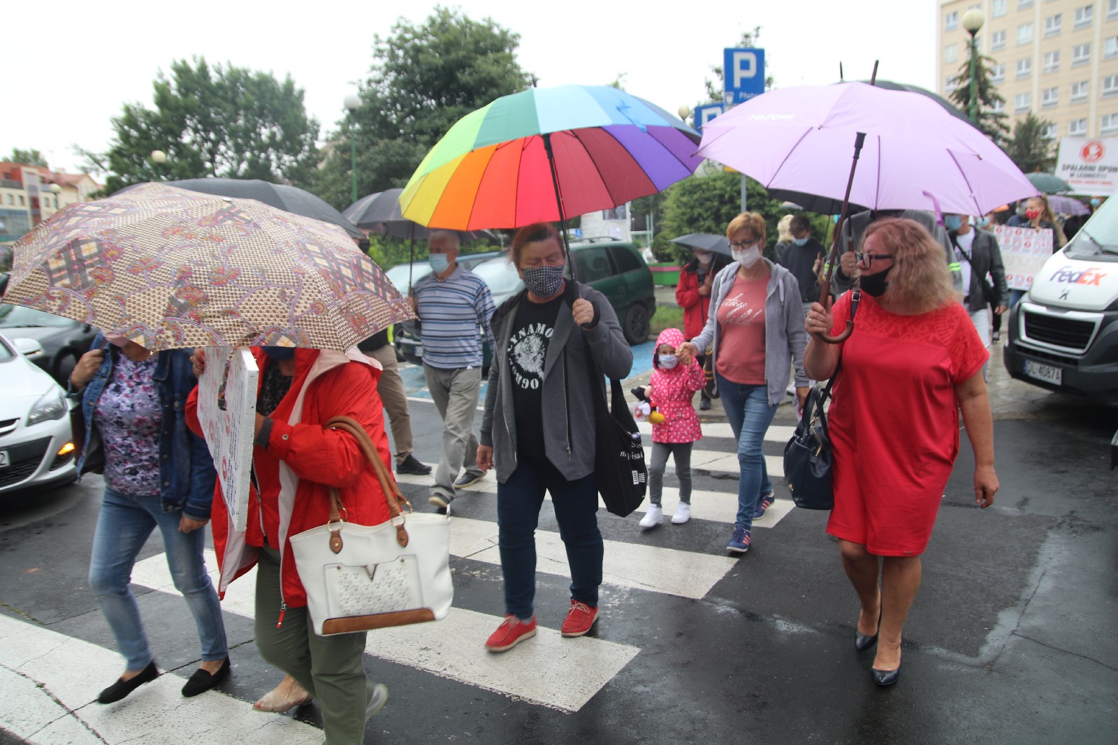 Grupa 150 osób protestowała przeciwko budowie spalarni opon