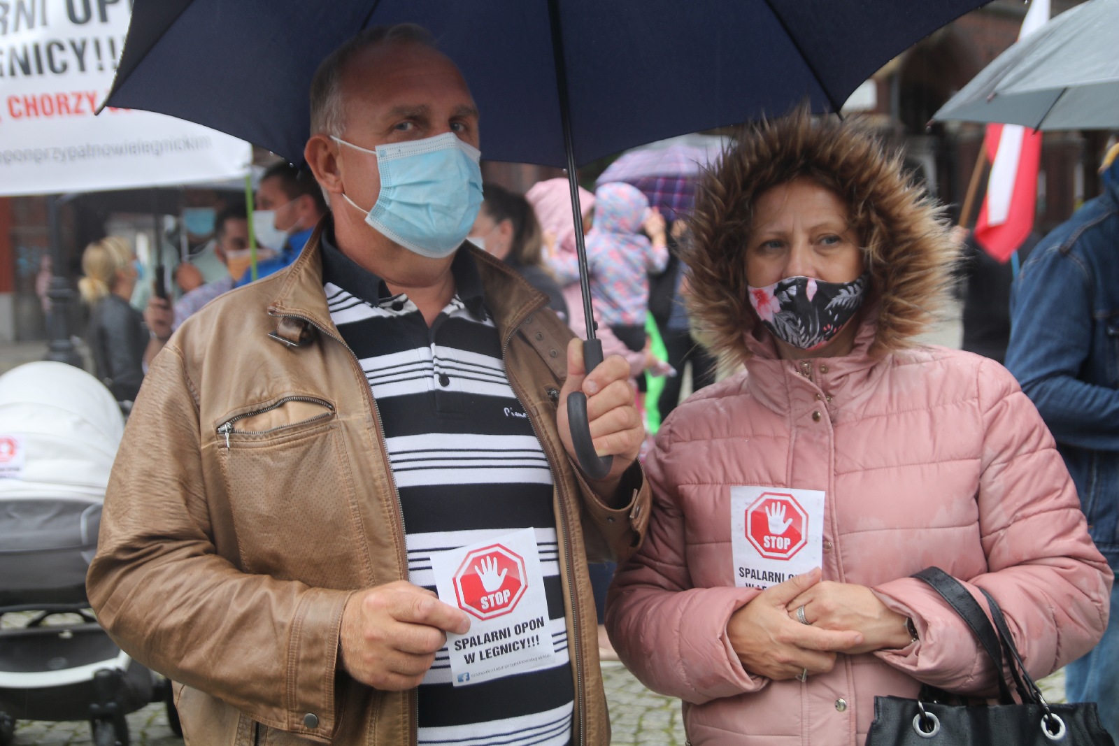 Grupa 150 osób protestowała przeciwko budowie spalarni opon