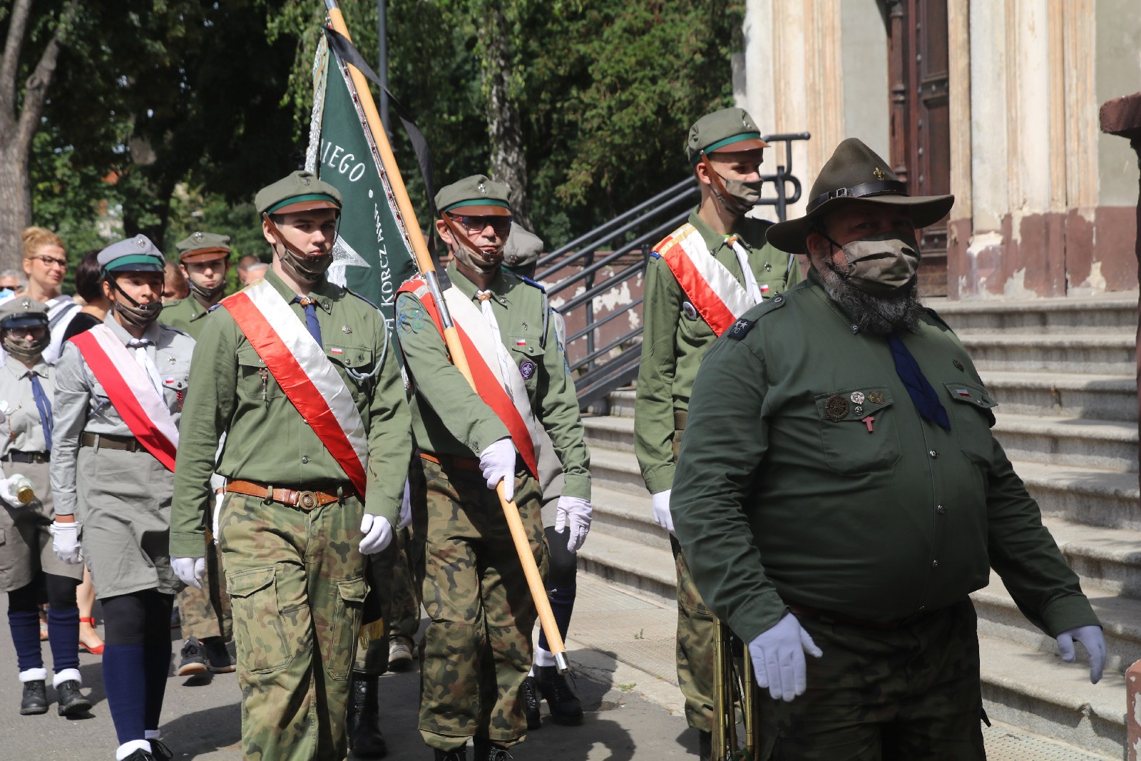 Kilkadziesiąt osób wzięło udział w pogrzebie Zygmunta Urbana