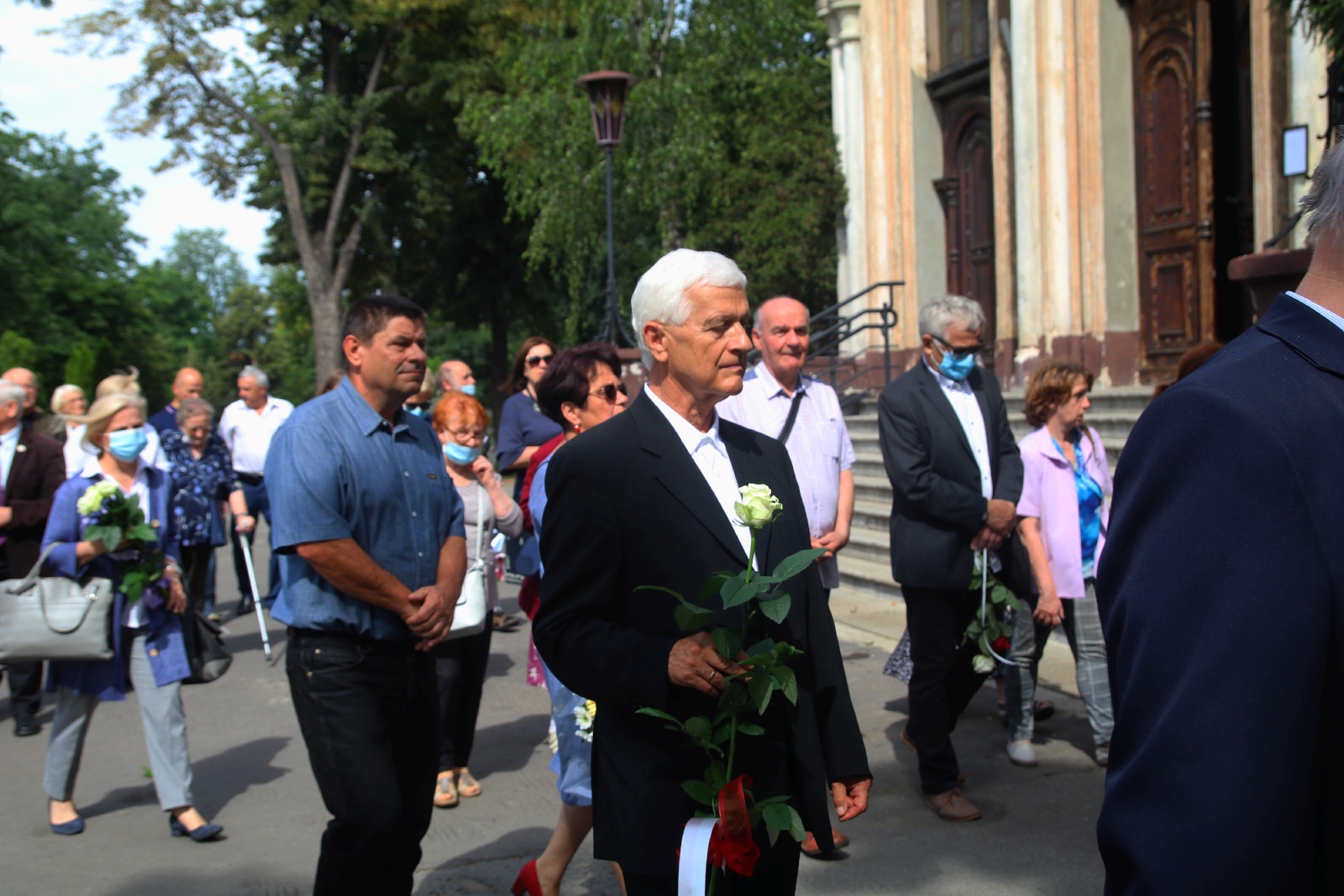 Kilkadziesiąt osób wzięło udział w pogrzebie Zygmunta Urbana