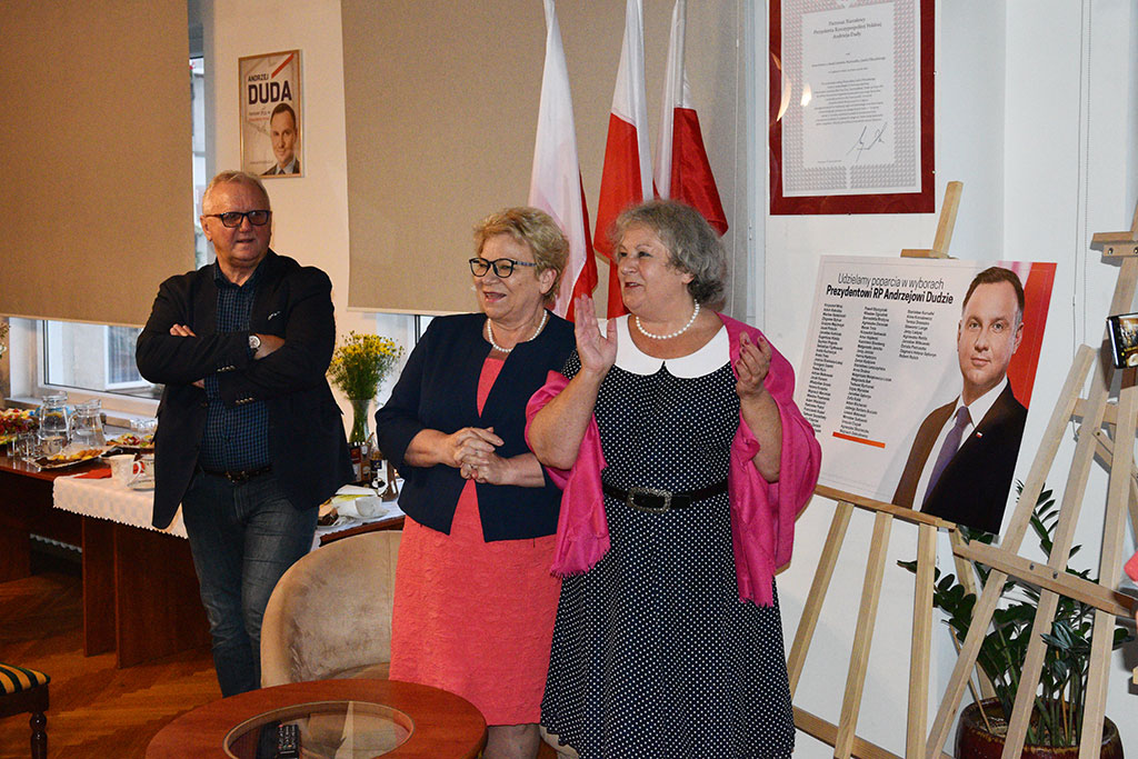 Radość w legnickim sztabie Prawa i Sprawiedliwości