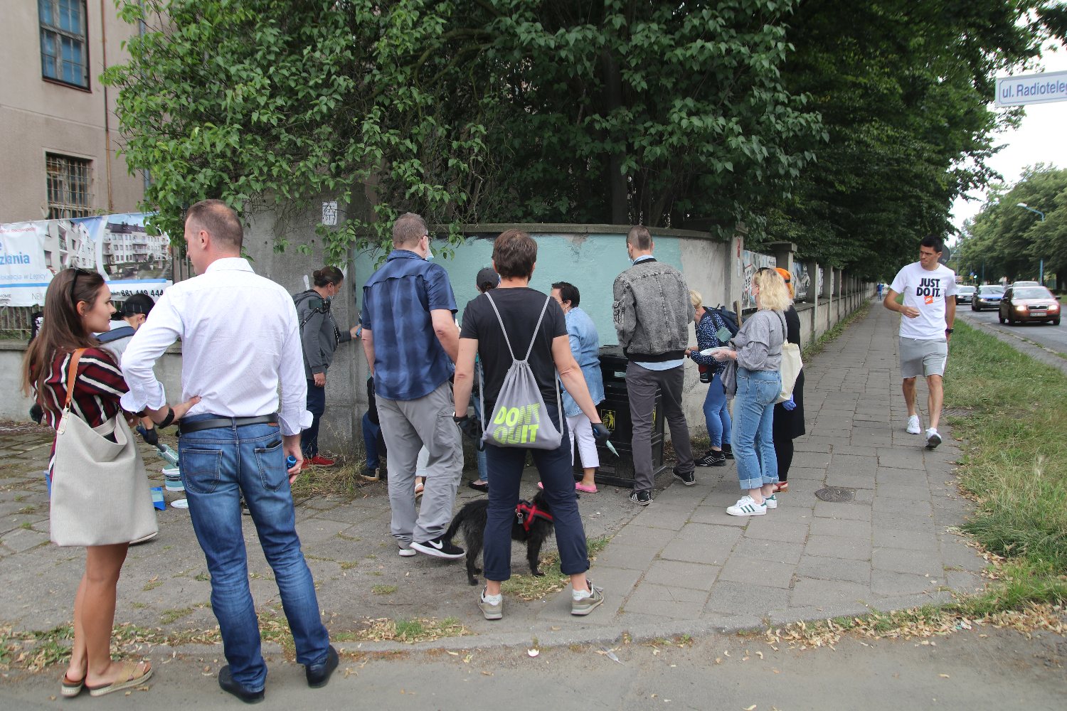 Pędzlami i farbą walczyli z mową nienawiści