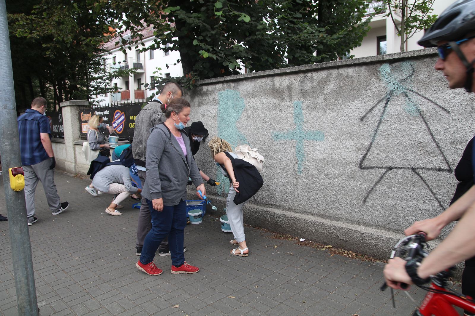 Pędzlami i farbą walczyli z mową nienawiści