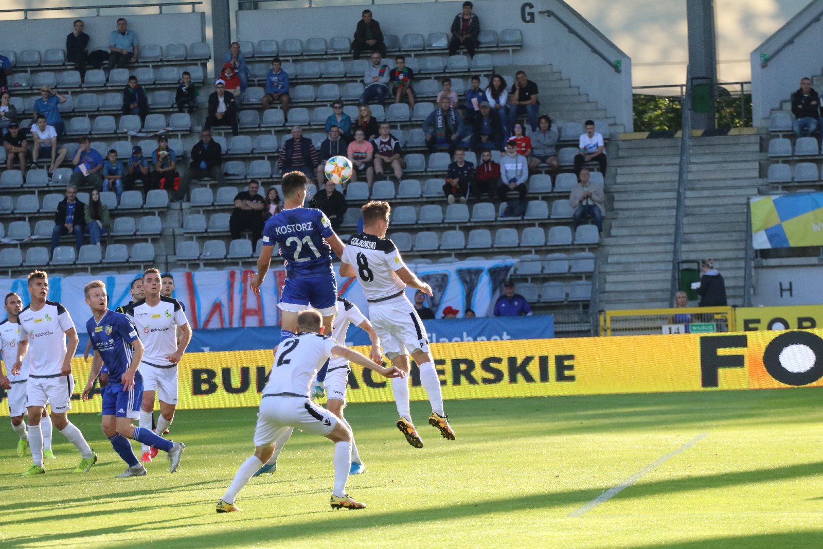 Miedź Legnica wygrywa z Bełchatowem i jest coraz bliżej barażów