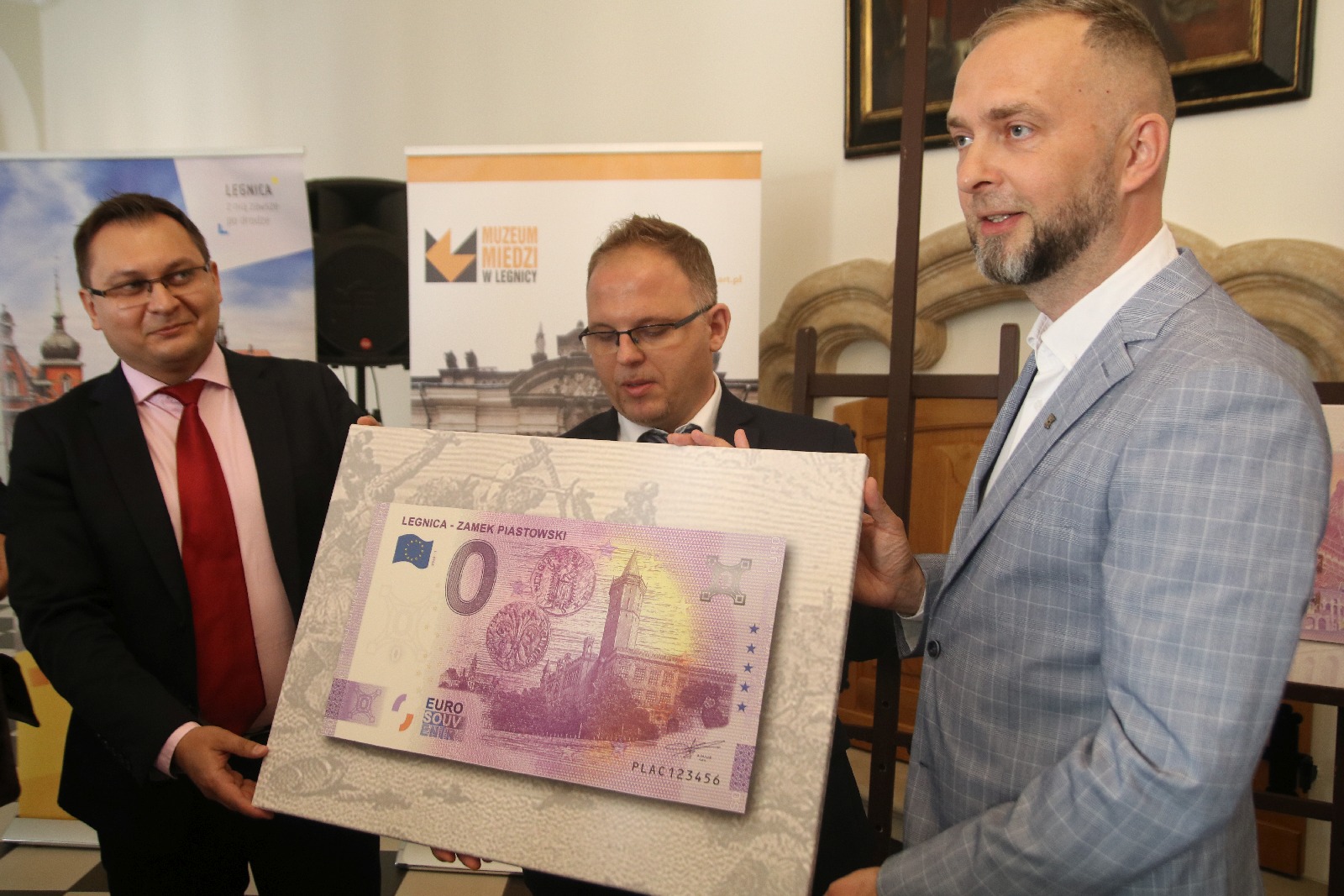 Promocja legnickiego banknotu pamiątkowego 0 Euro