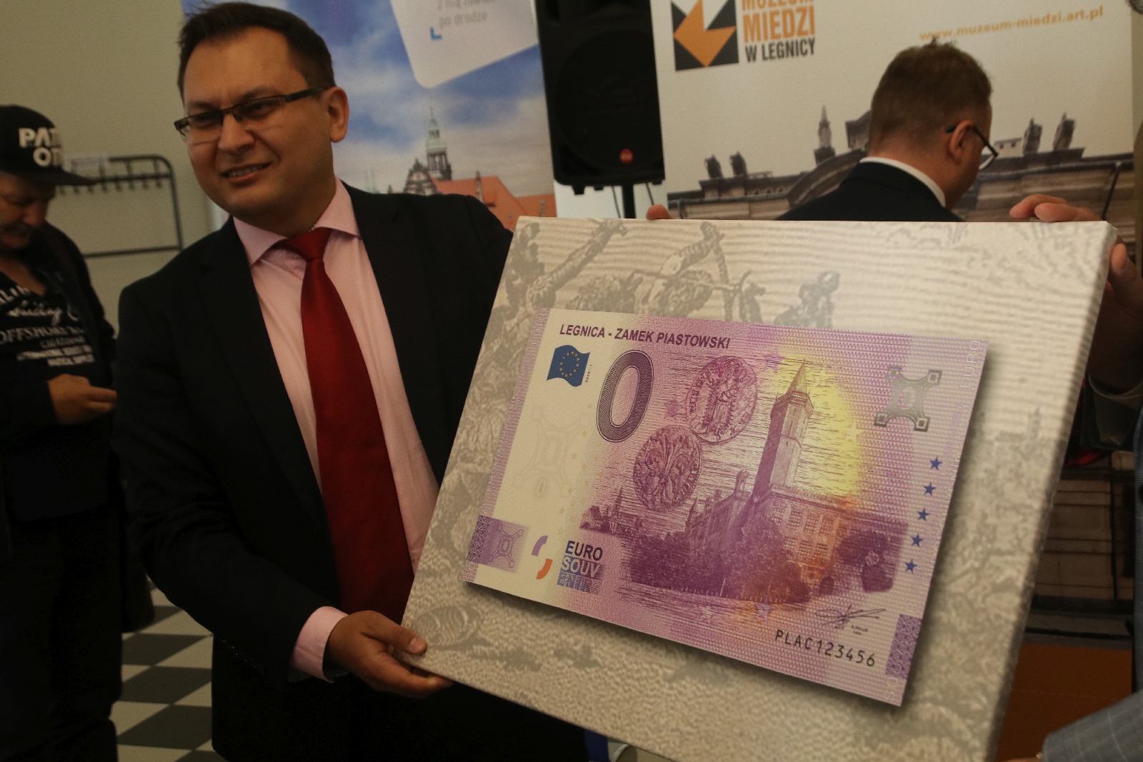 Promocja legnickiego banknotu pamiątkowego 0 Euro