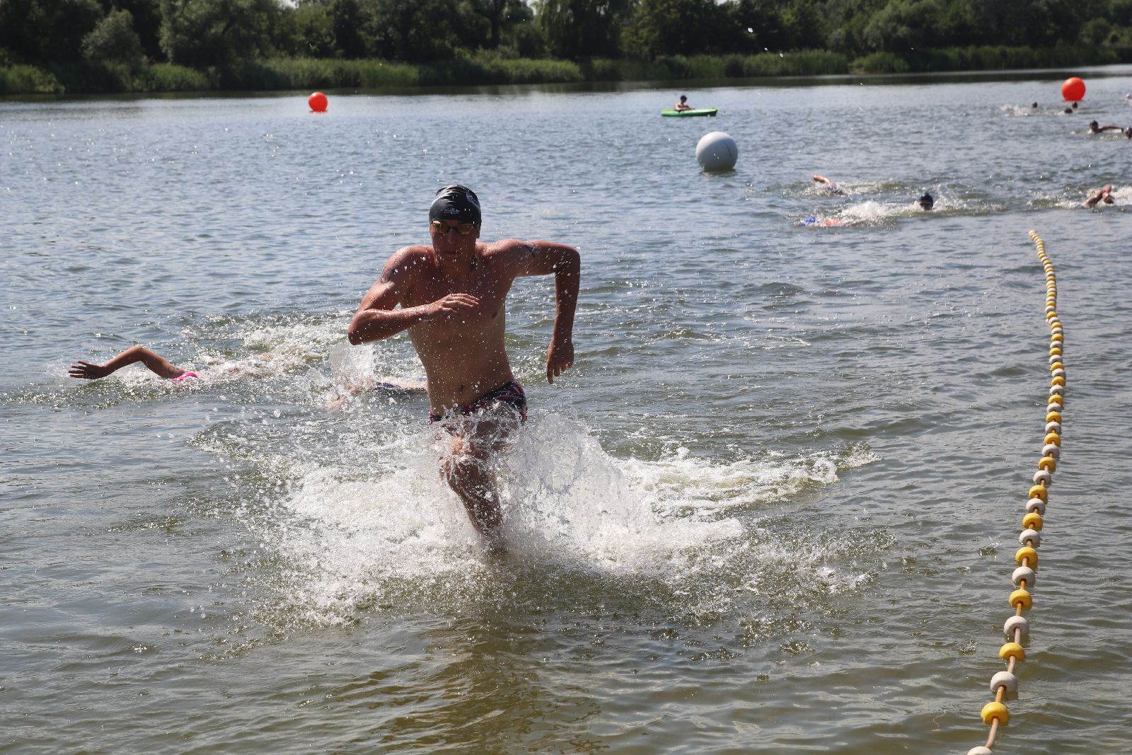 Zawody w Jezierzanach ,,Triathlon droga do sukcesu”
