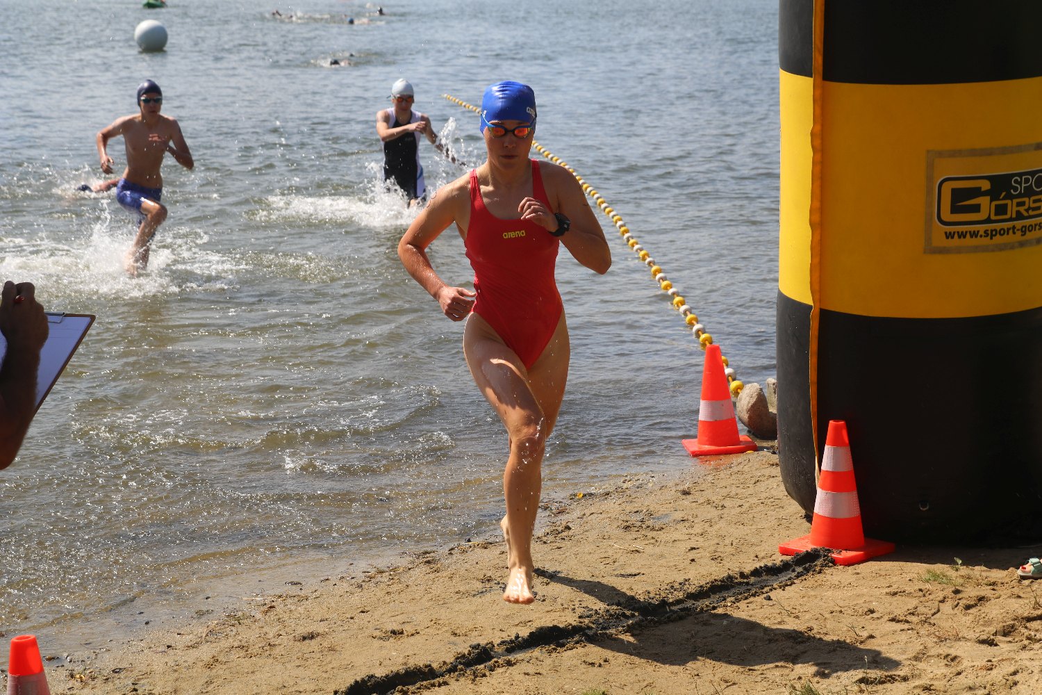 Zawody w Jezierzanach ,,Triathlon droga do sukcesu”
