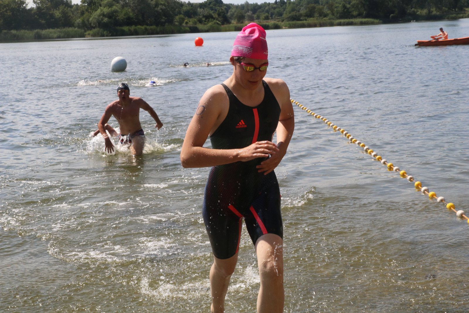 Zawody w Jezierzanach ,,Triathlon droga do sukcesu”
