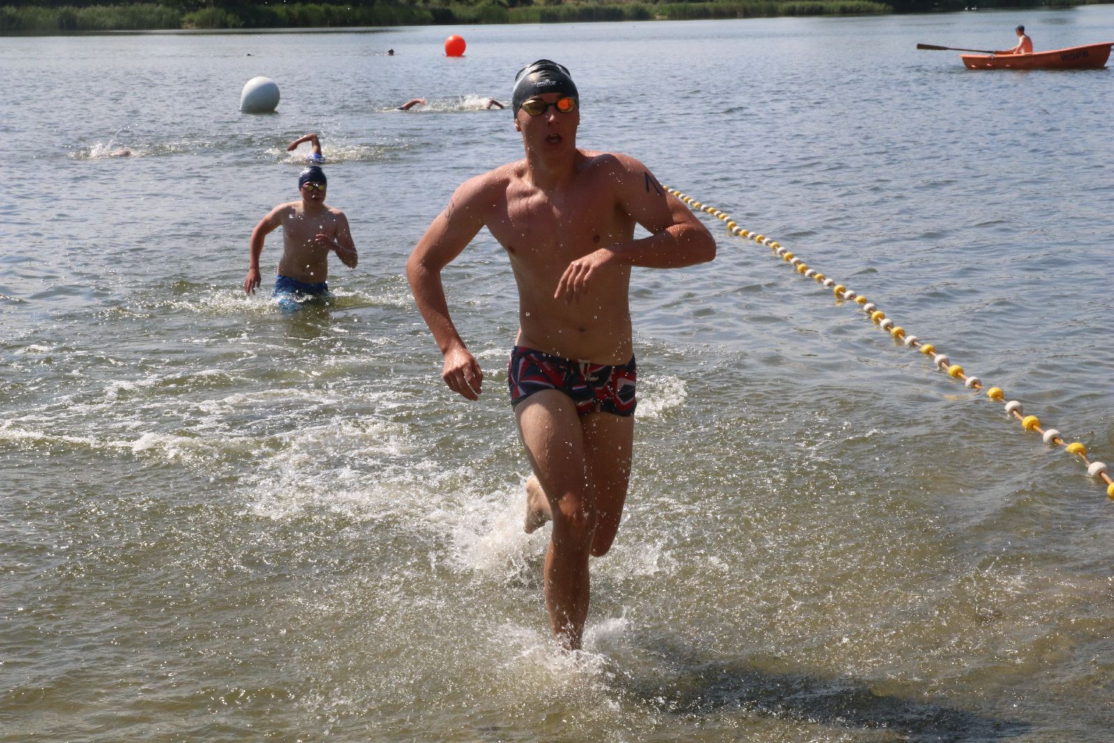 Zawody w Jezierzanach ,,Triathlon droga do sukcesu”
