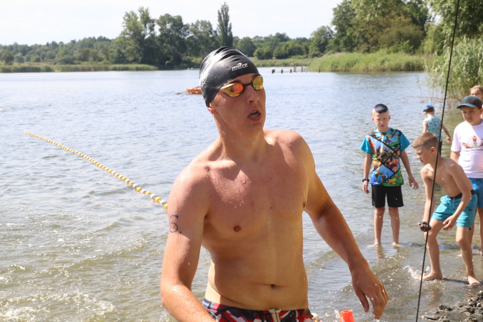 Zawody w Jezierzanach ,,Triathlon droga do sukcesu”
