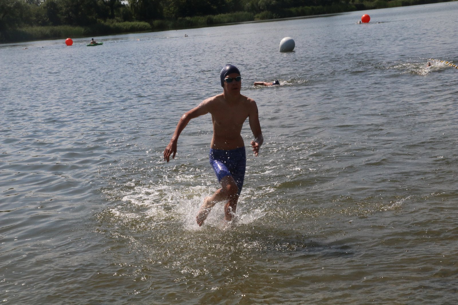 Zawody w Jezierzanach ,,Triathlon droga do sukcesu”
