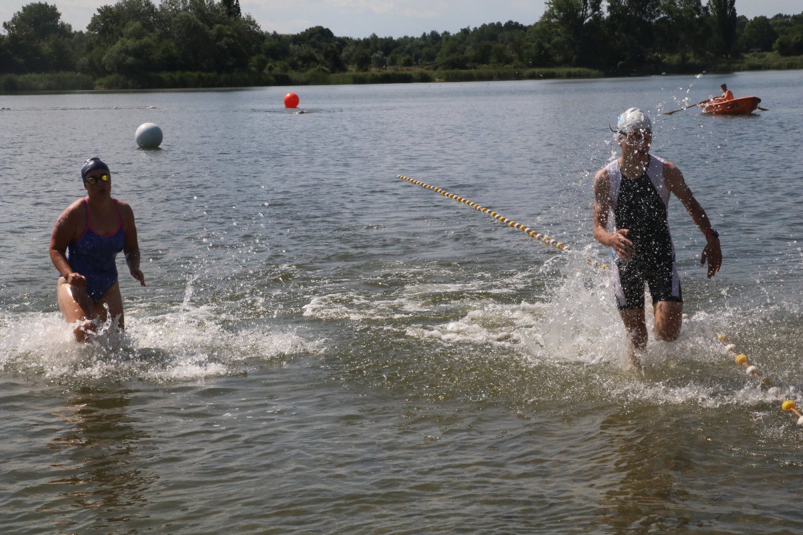 Zawody w Jezierzanach ,,Triathlon droga do sukcesu”
