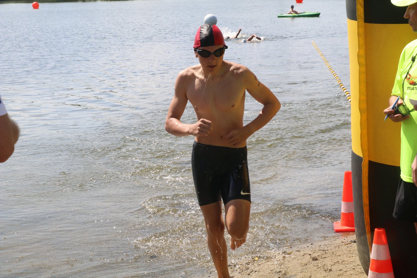 Zawody w Jezierzanach ,,Triathlon droga do sukcesu”
