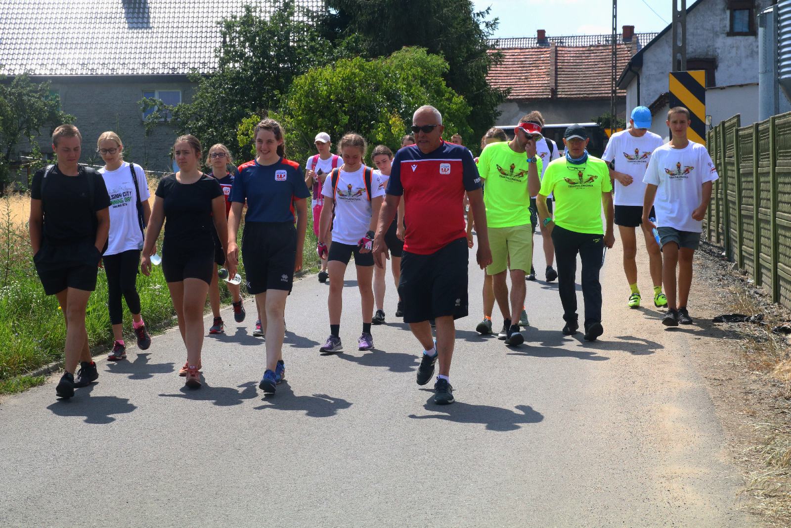 Zawody w Jezierzanach ,,Triathlon droga do sukcesu”
