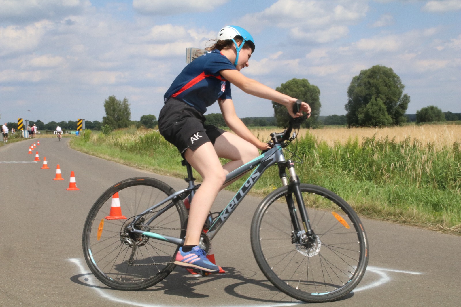 Zawody w Jezierzanach ,,Triathlon droga do sukcesu”
