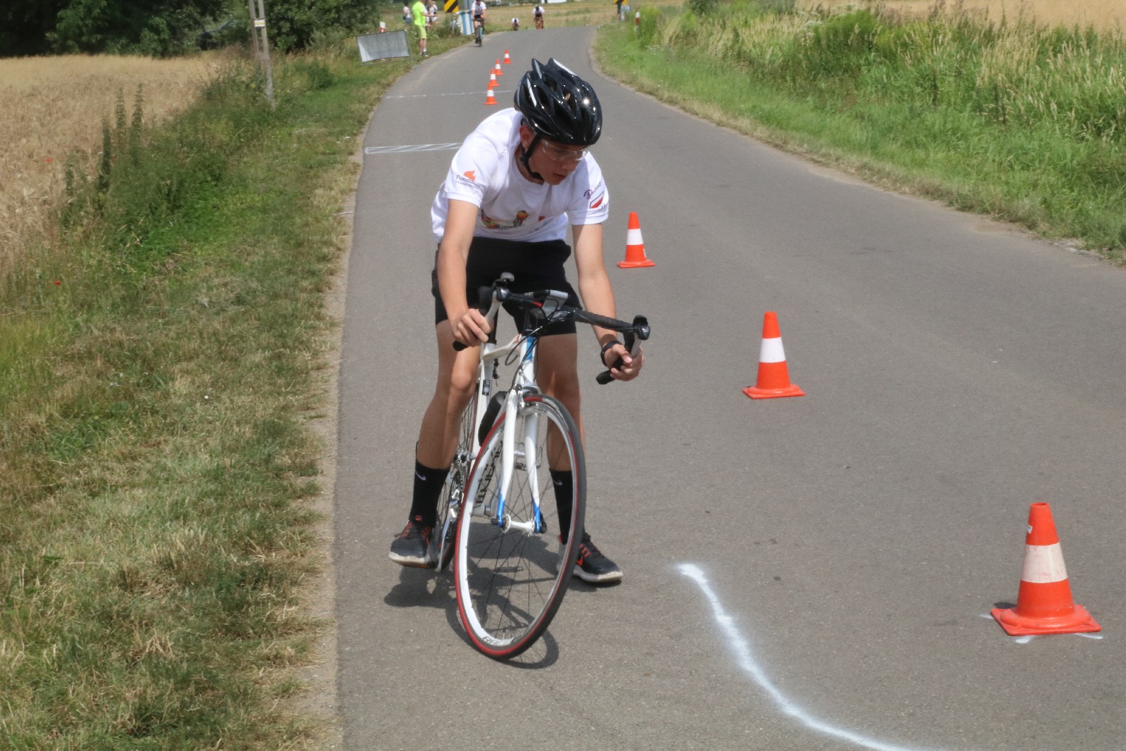 Zawody w Jezierzanach ,,Triathlon droga do sukcesu”
