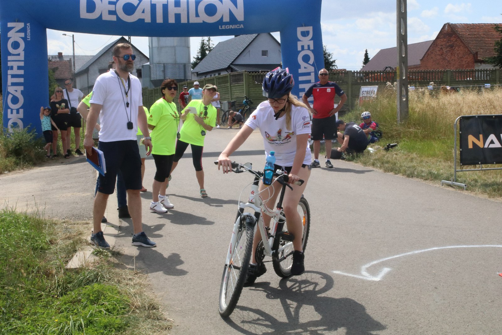 Zawody w Jezierzanach ,,Triathlon droga do sukcesu”
