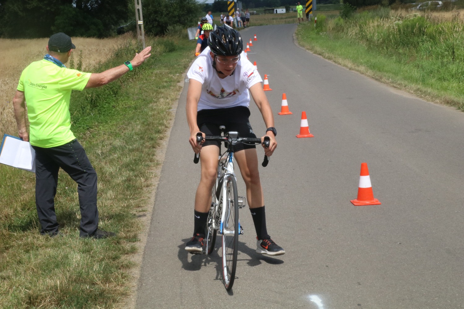 Zawody w Jezierzanach ,,Triathlon droga do sukcesu”

