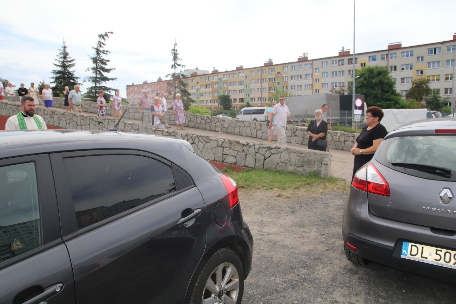 Na os. Kopernika święcili samochody i ich kierowców