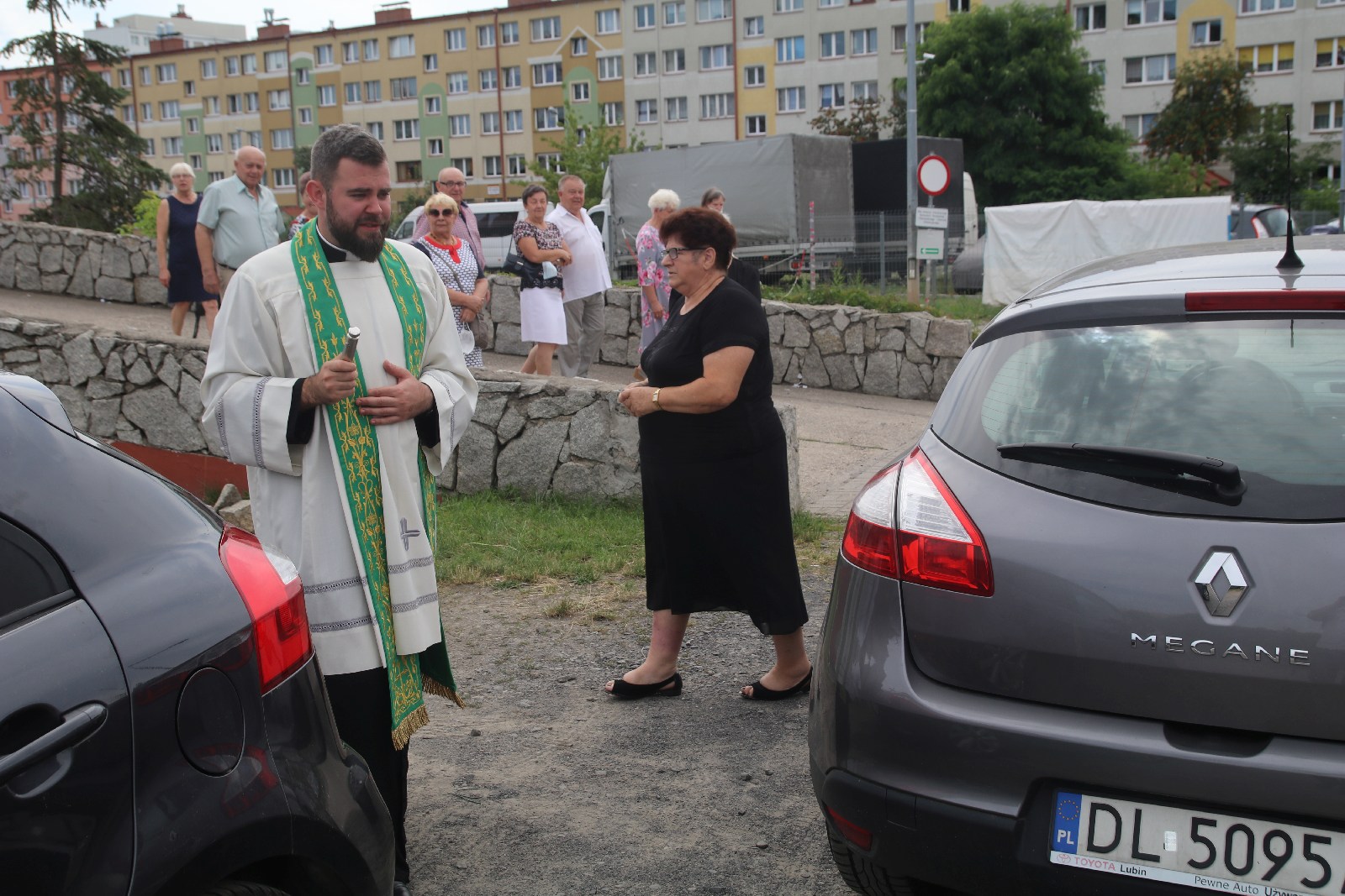 Na os. Kopernika święcili samochody i ich kierowców