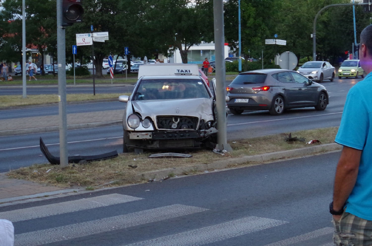 Wypadek na skrzyżowaniu ulic Rzeczypospolitej i Piłsudskiego