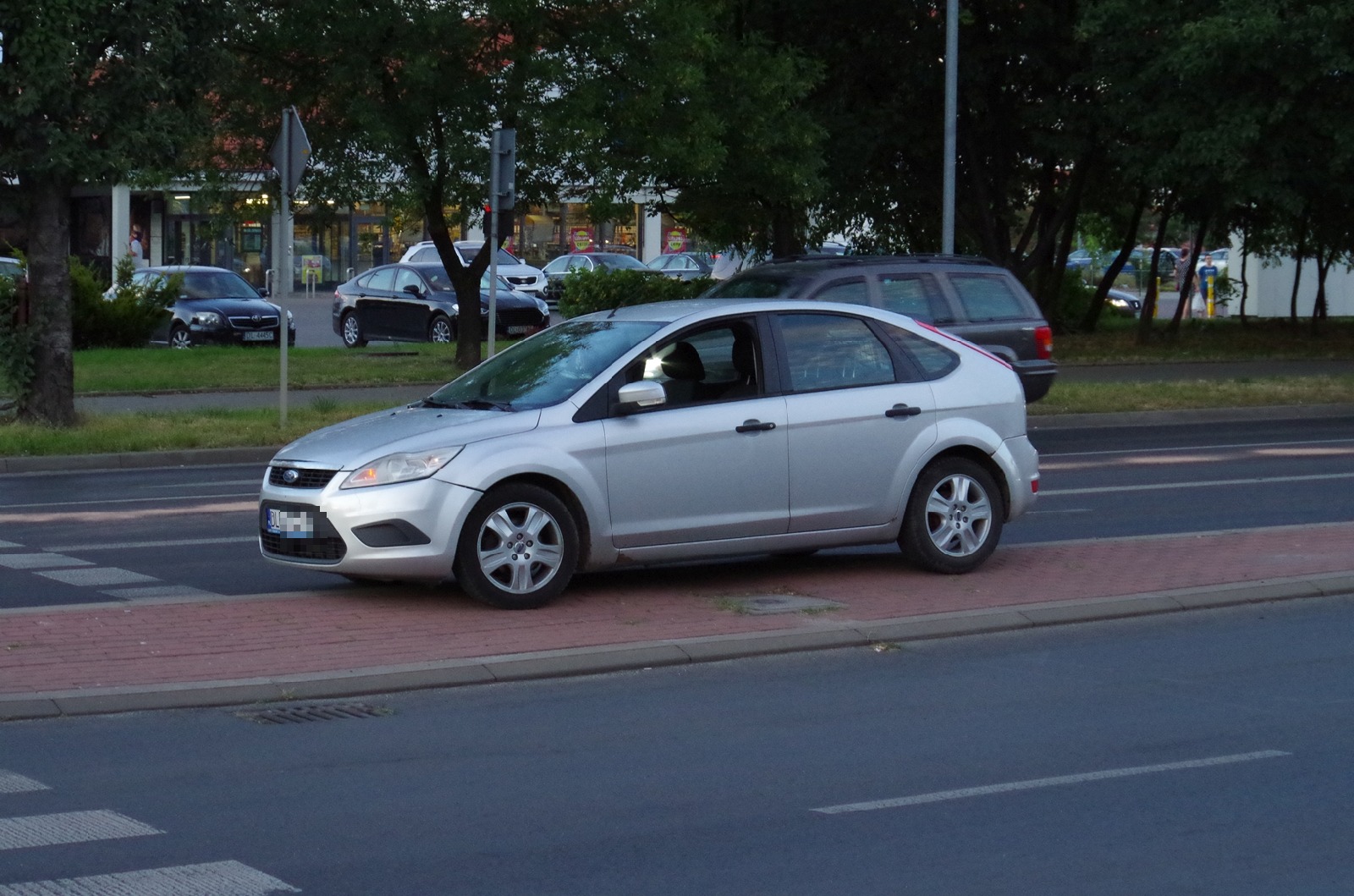 Wypadek na skrzyżowaniu ulic Rzeczypospolitej i Piłsudskiego