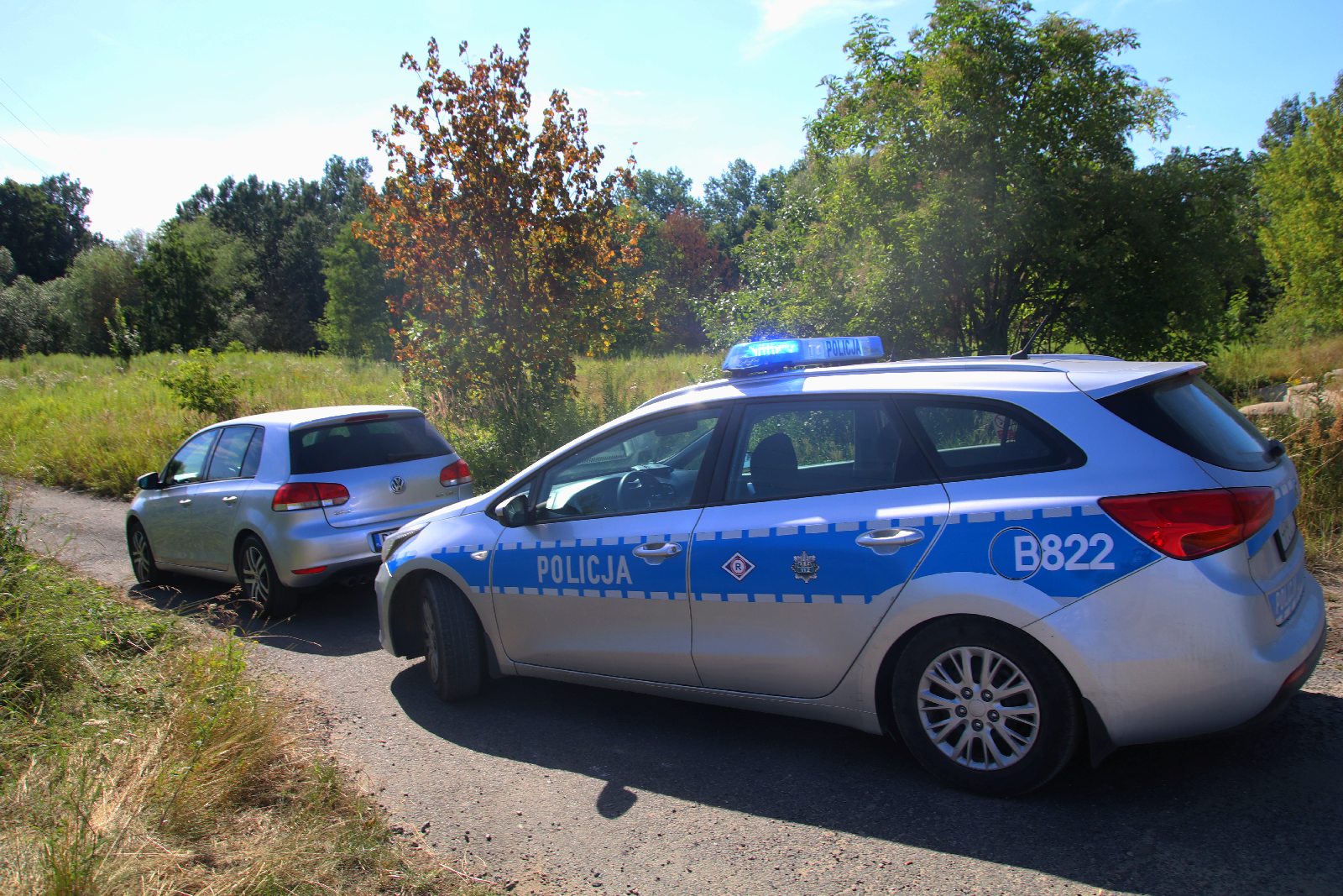 Marszałek Rokossowski w szczerym polu bez głowy i buławy