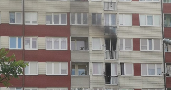 Pożar kuchni  w wieżowcu przy ulicy Gwiezdnej