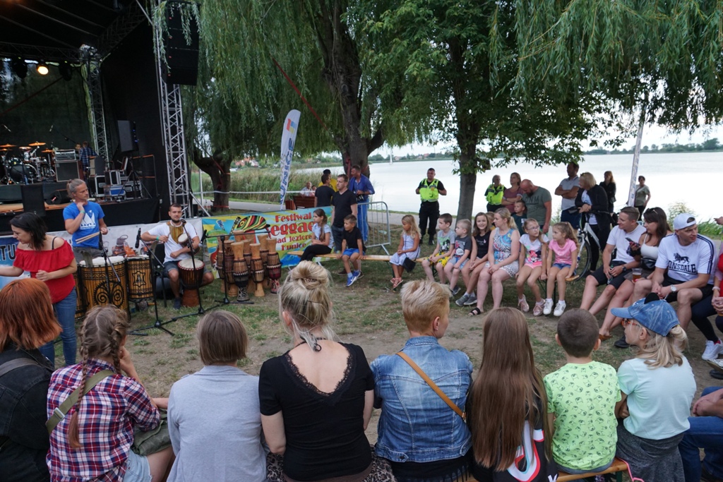 Zielony Groszek i Jemiayka w rytmach muzyki słońca