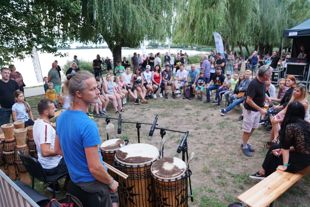 Zielony Groszek i Jemiayka w rytmach muzyki słońca