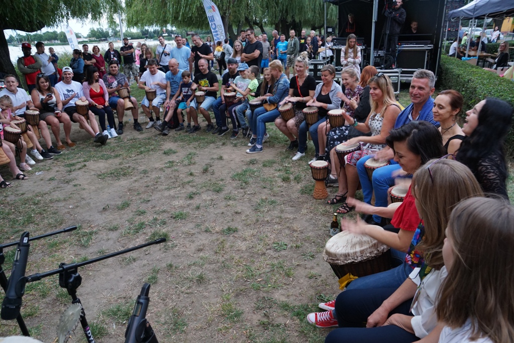 Zielony Groszek i Jemiayka w rytmach muzyki słońca