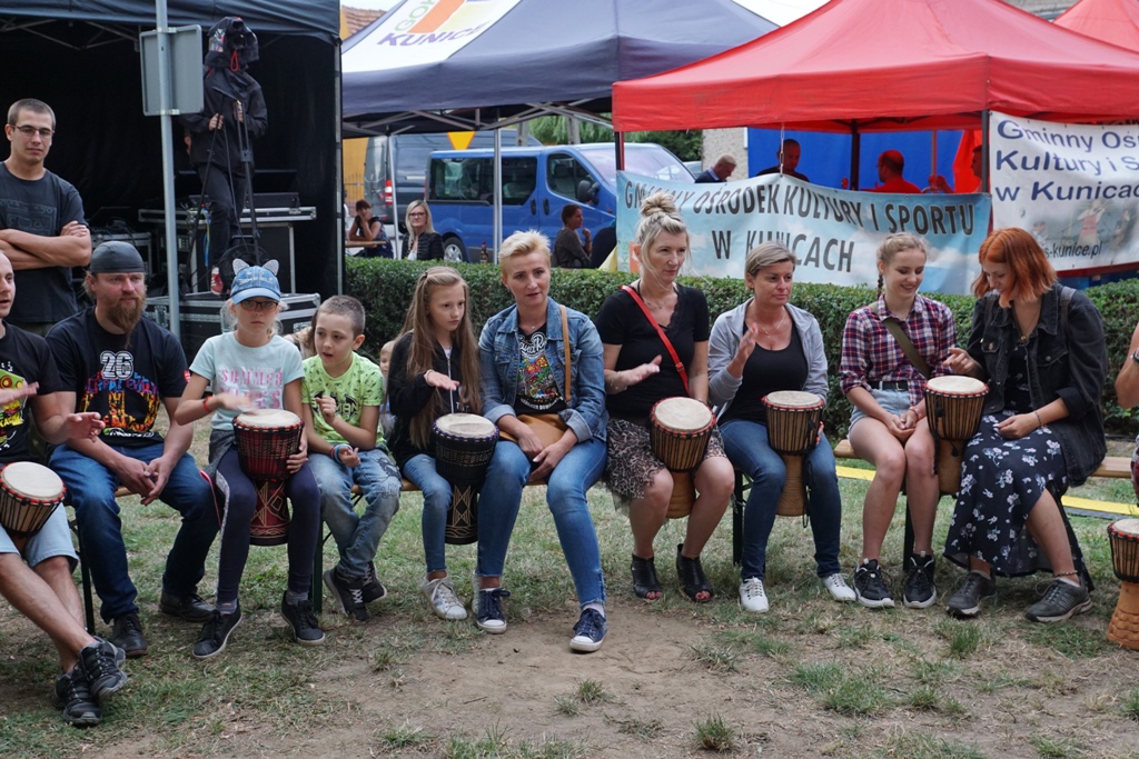 Zielony Groszek i Jemiayka w rytmach muzyki słońca