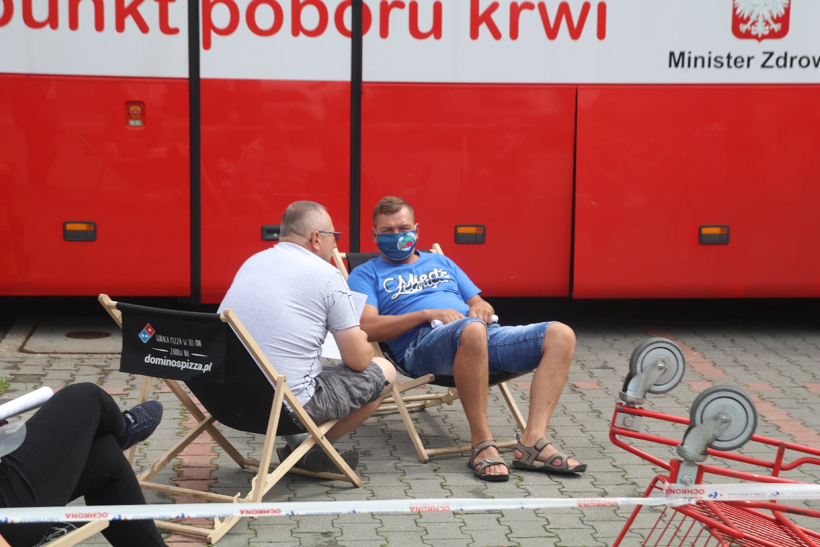 Oddawali krew i odbierali bilet na mecz Miedzi Legnica